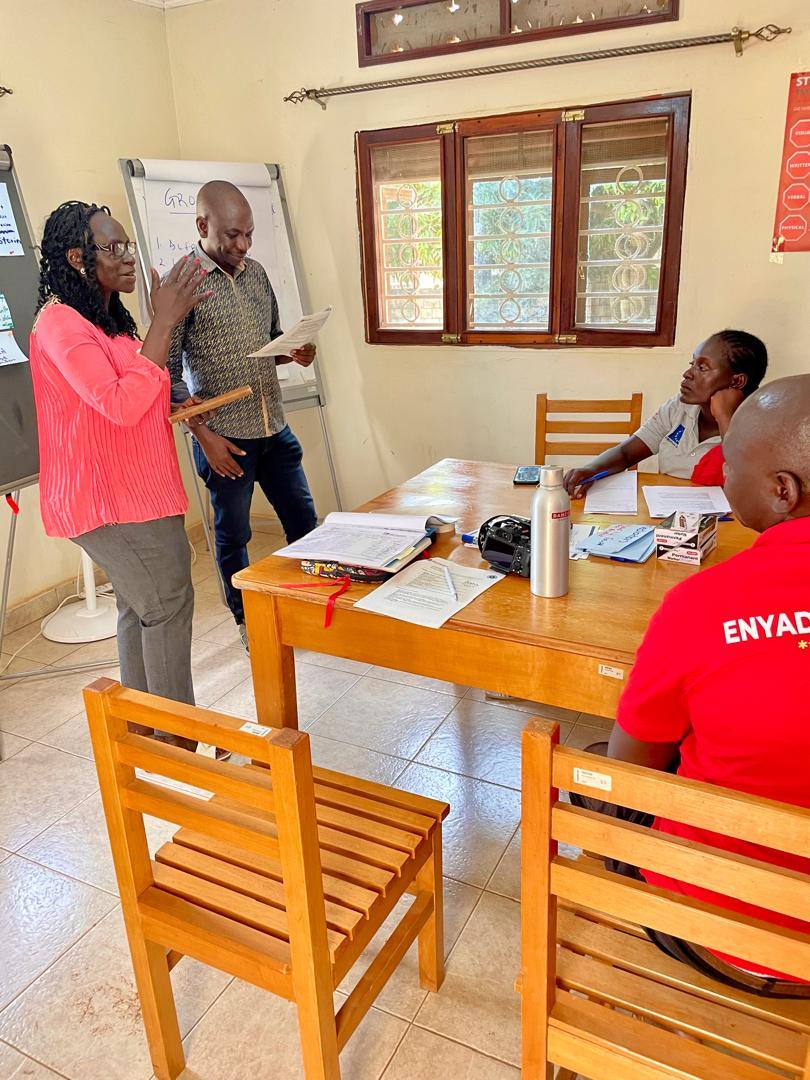 Mentoring young multimedia reporters